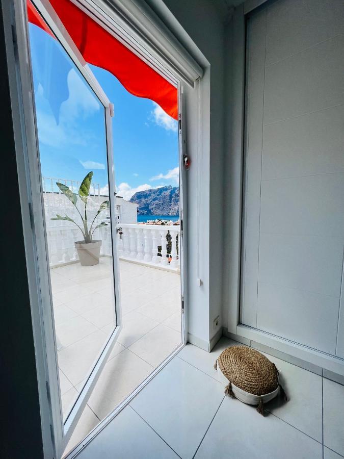 Luxury Penthouse With Breathtaking Views And Huge Private Terraces Apartamento Puerto de Santiago  Exterior foto