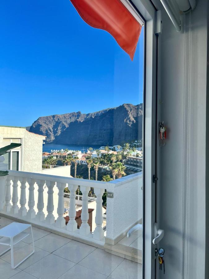 Luxury Penthouse With Breathtaking Views And Huge Private Terraces Apartamento Puerto de Santiago  Exterior foto